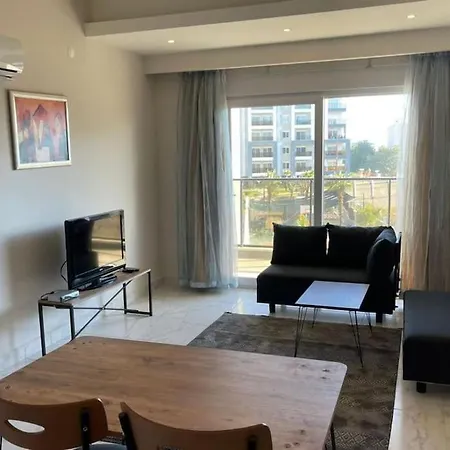 Emerald Paradise Apartment *
